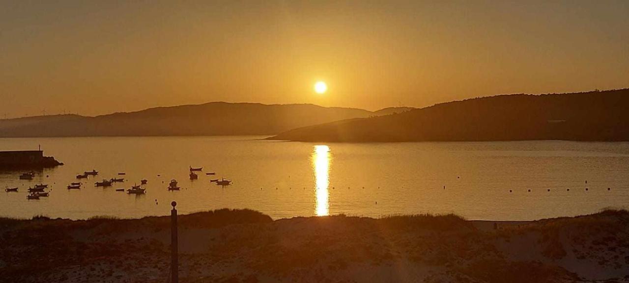 Apartamento Xanela O Mar Laxe Εξωτερικό φωτογραφία